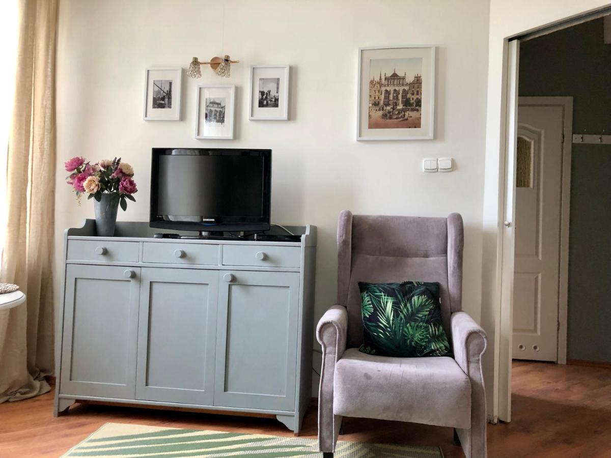 Apartment Kameralny 12 *